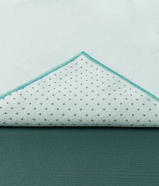 MANDUKA YOGITOES® YOGA MAT TOWEL (180CM) - Chloro