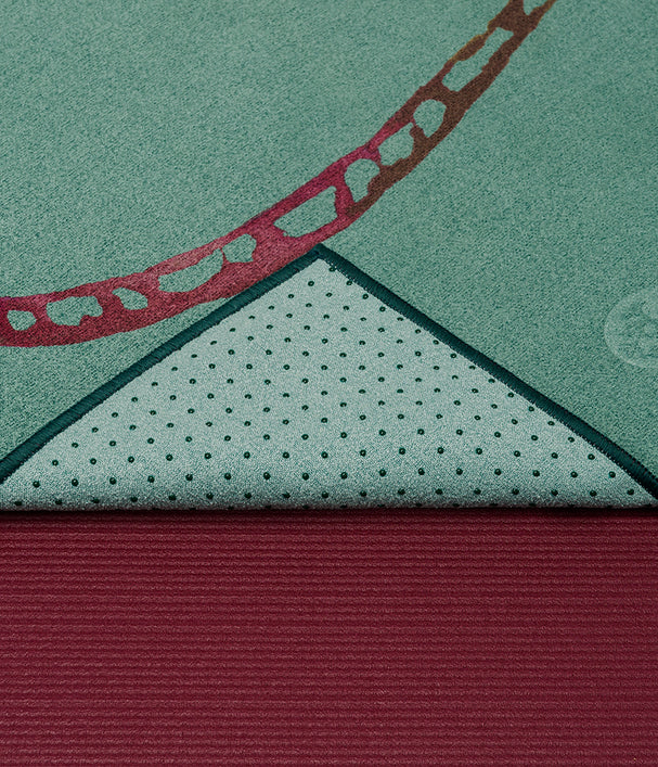 MANDUKA YOGITOES® YOGA MAT TOWEL (180CM) - Lotus Life