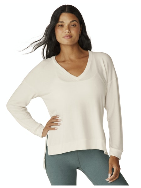 LONG WEEKEND LOUNGE PULLOVER - Kremlituð frá Beyond yoga