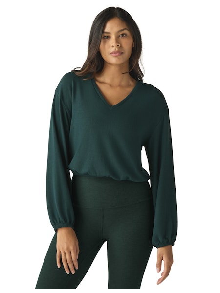 SOFT SPOKEN CROPPED PULLOVER - Dark Spruce Green - FRÁ BEYOND YOGA