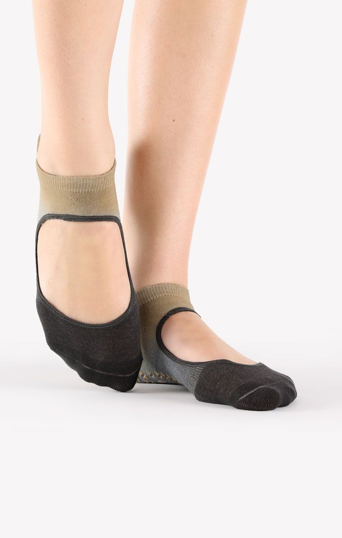 POINTE STUDIO NINA STRAP SOCKS - Black and Tan