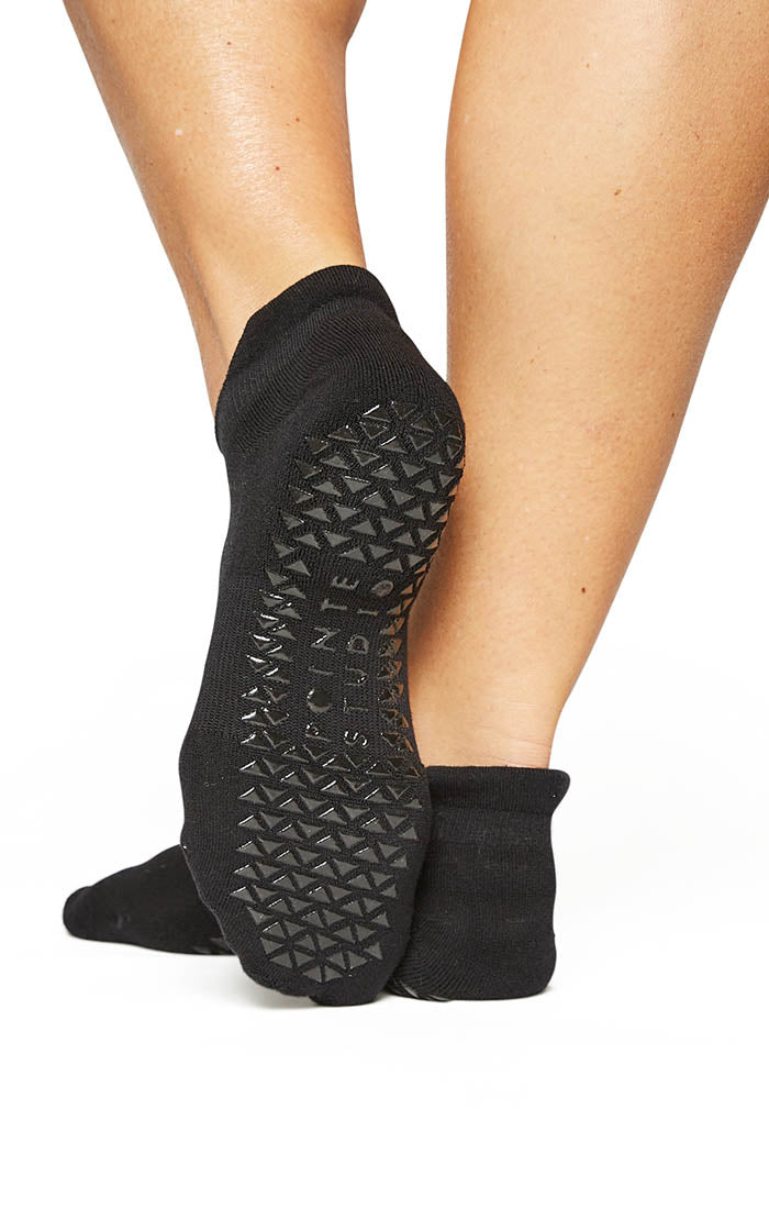 POINTE STUDIO UNION SOCKS - BLACK