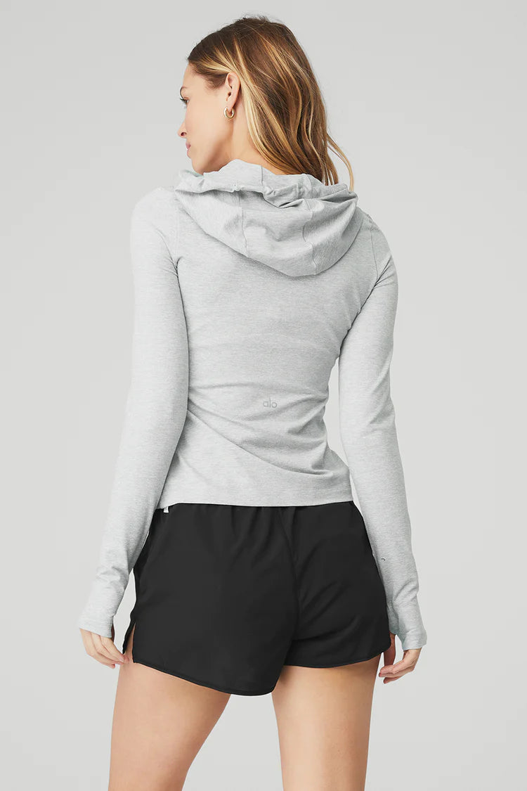 ALO ALOSOFT HOODED RUNNER LONG SLEEVE - HEATHER GREY