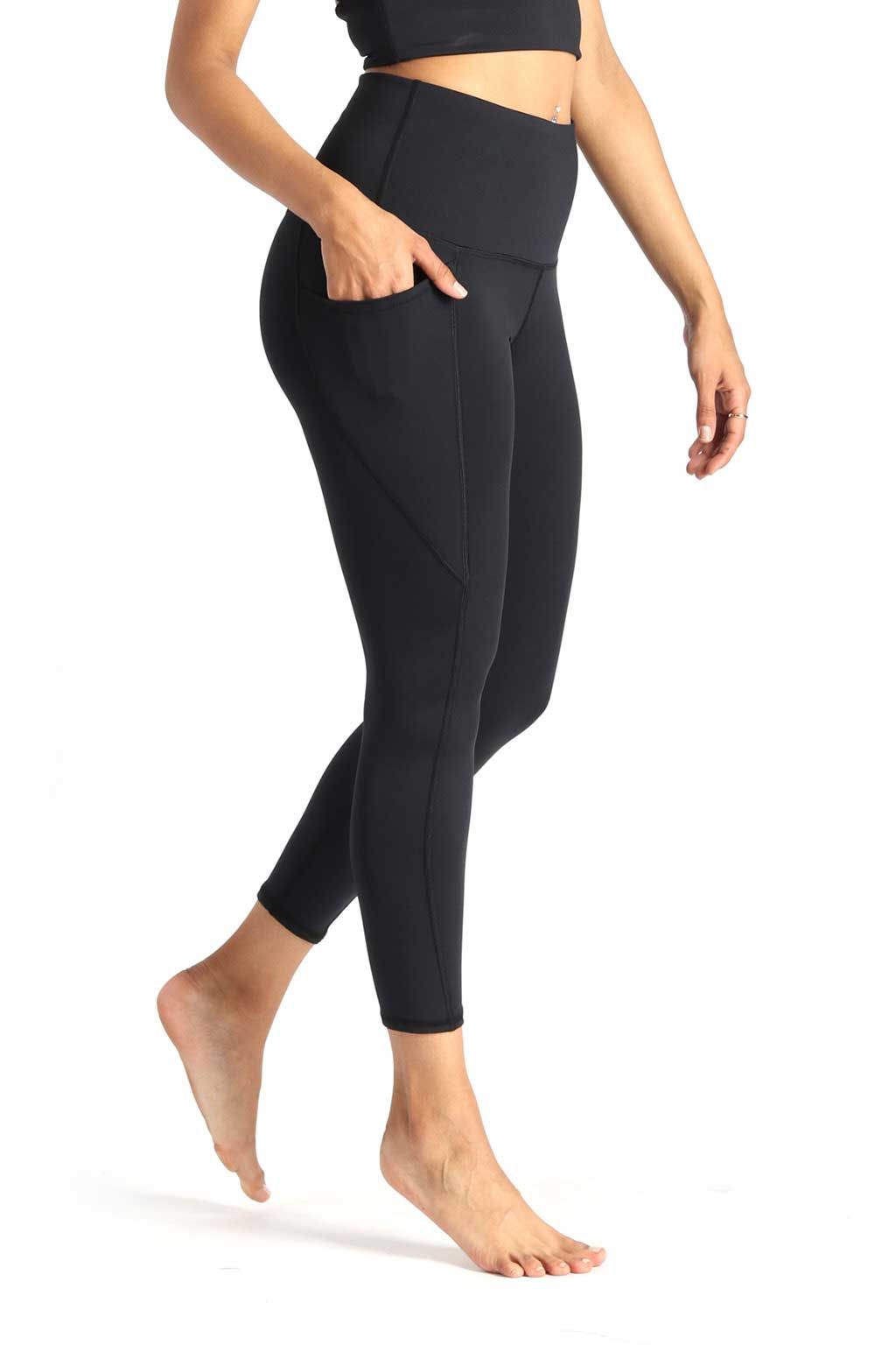 YOGA DEMOCRACY BOUNDLESS LEGGINGS 7/8 MEÐ VÖSUM - JET BLACK