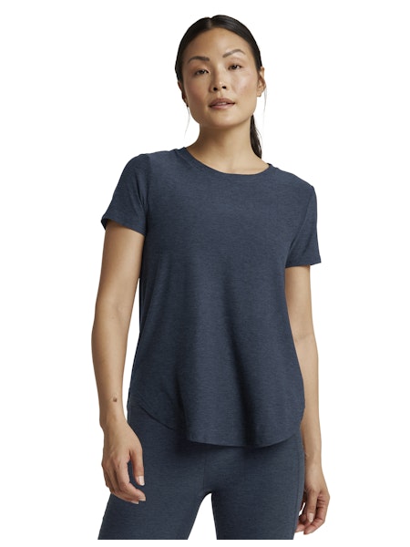 FEATHERWEIGHT ON THE DOWN LOW TEE - NOCTURNAL NAVY  - Beyond Yoga