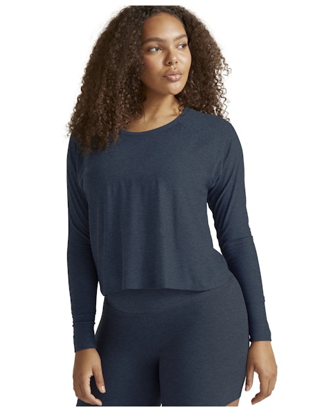 FEATHERWEIGHT DAYDREAMER PULLOVER - NOCTURNAL NAVY  - Beyond Yoga