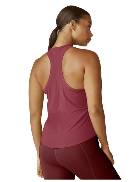 POWERBEYOND LITE RESILIENT TANK - Beyond Yoga (WINE)